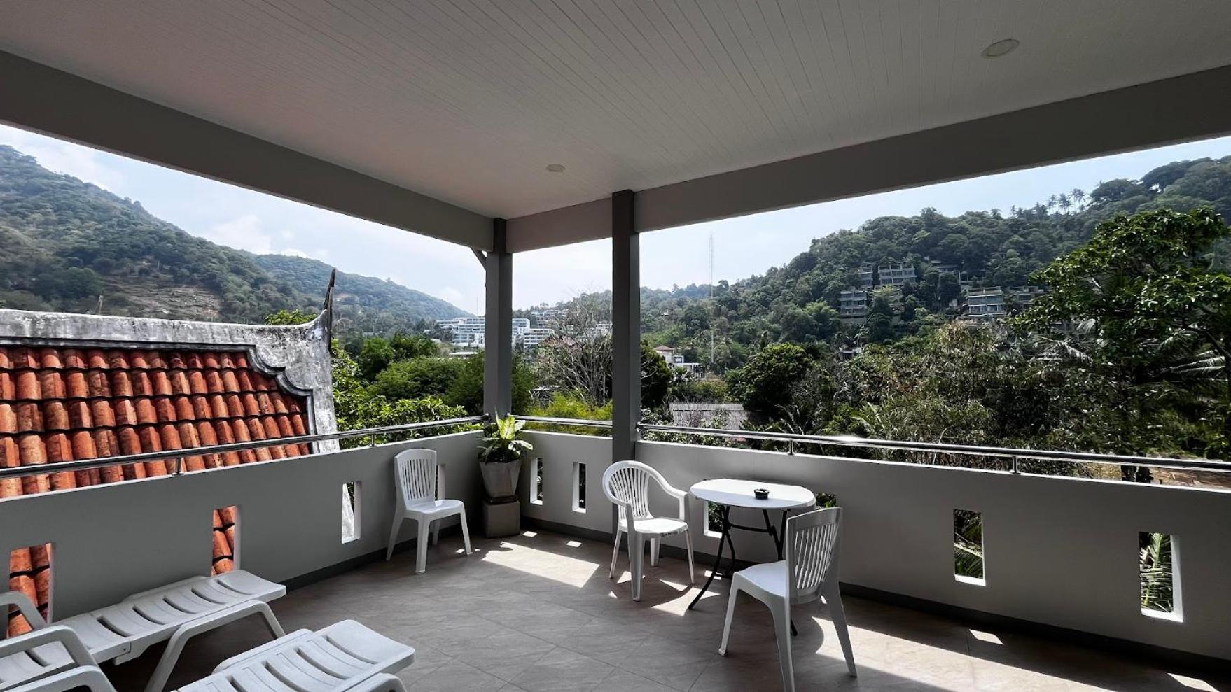 M&N Guesthouse Kata Exterior photo